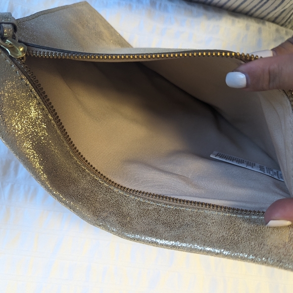 FREE! w. Your $40+ Purchase! - Picture 3 of 4